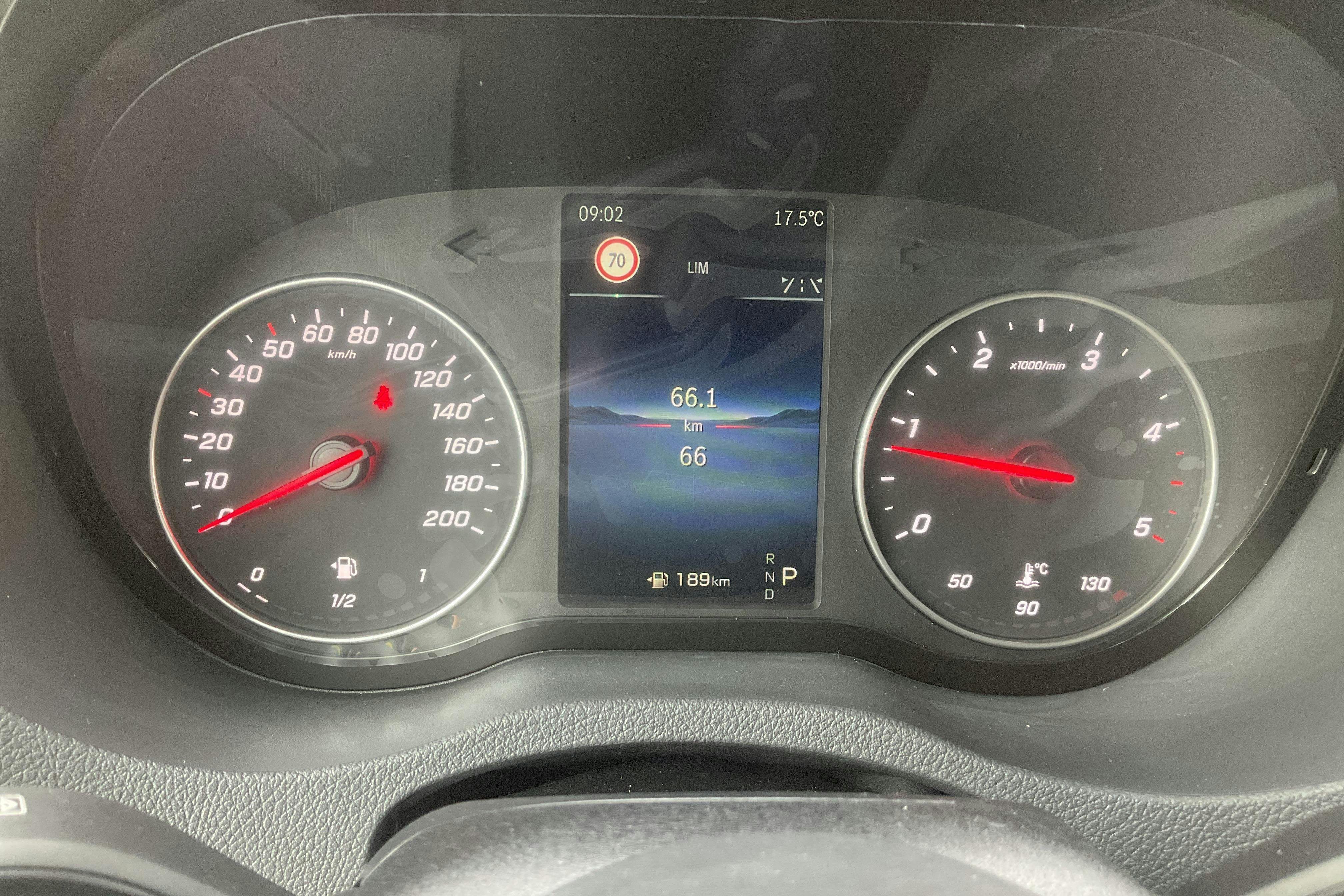 Vehicle Image 10