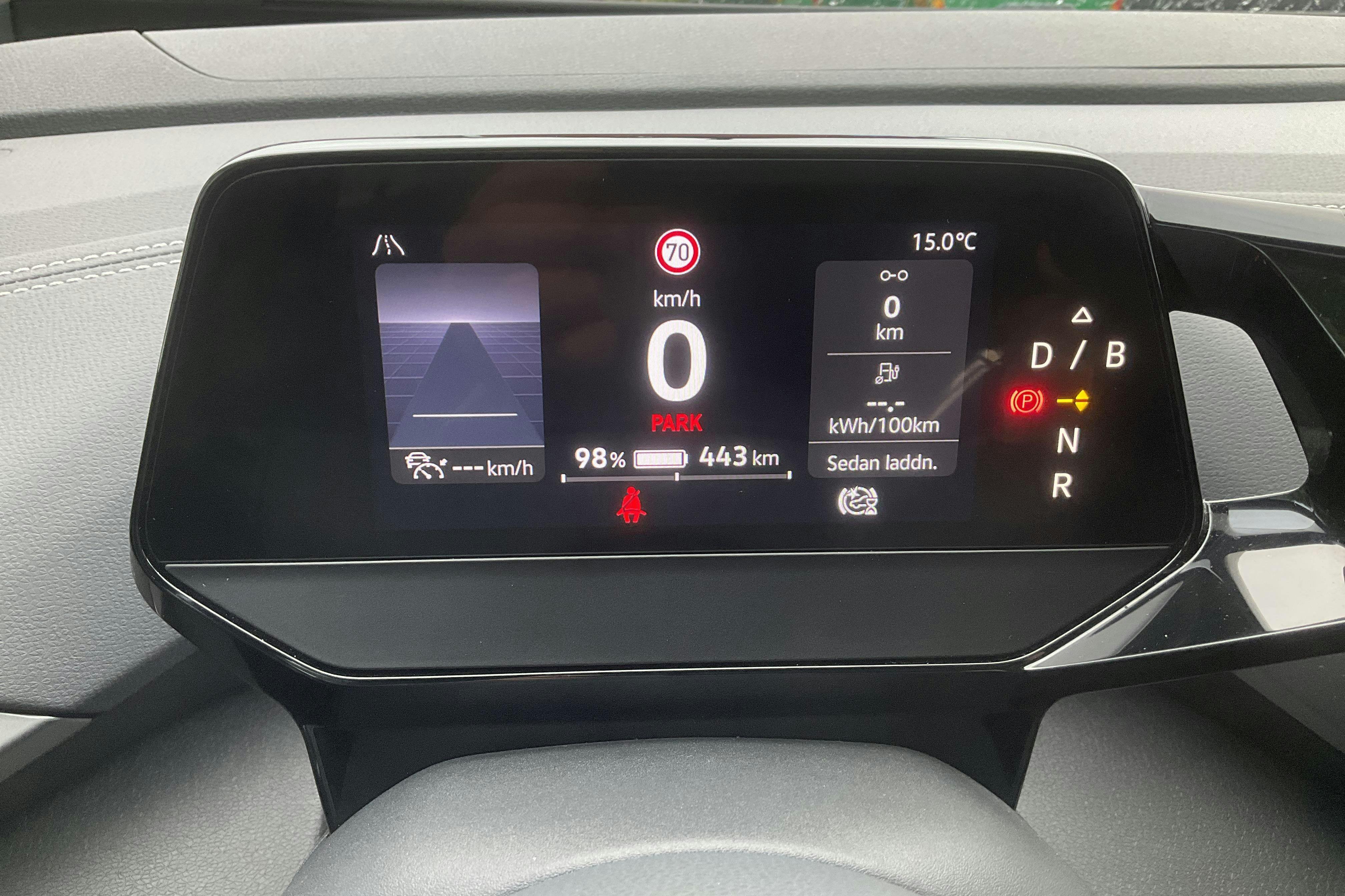 Vehicle Image 11