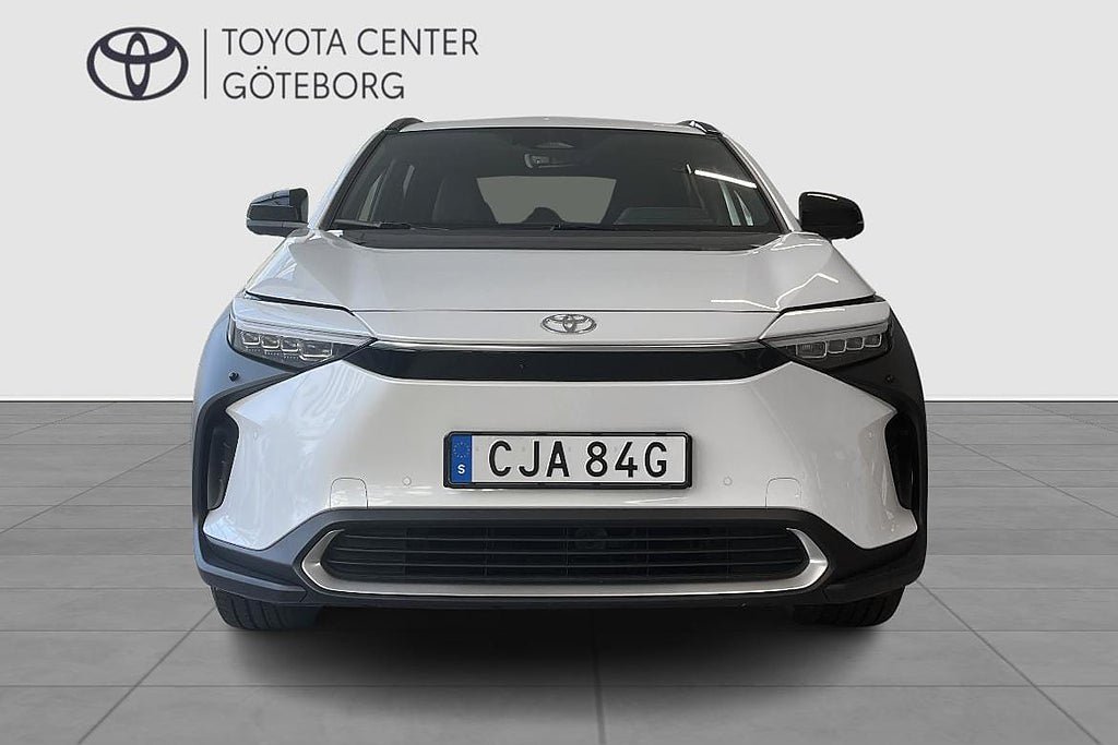 Vehicle Image 7