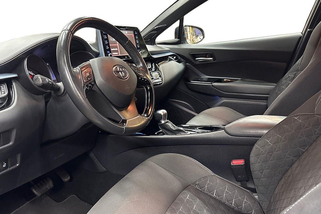 Vehicle Image 13