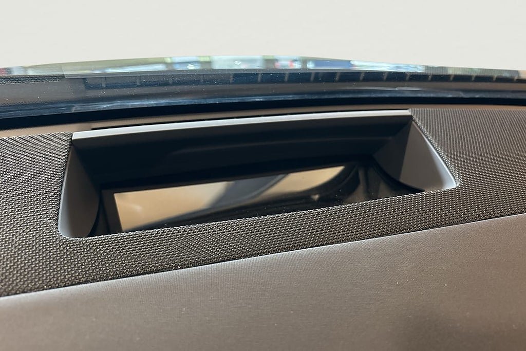Vehicle Image 35