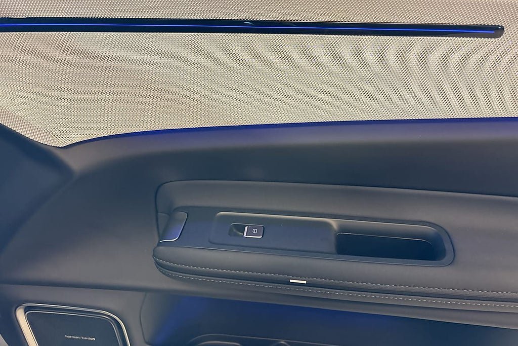 Vehicle Image 53