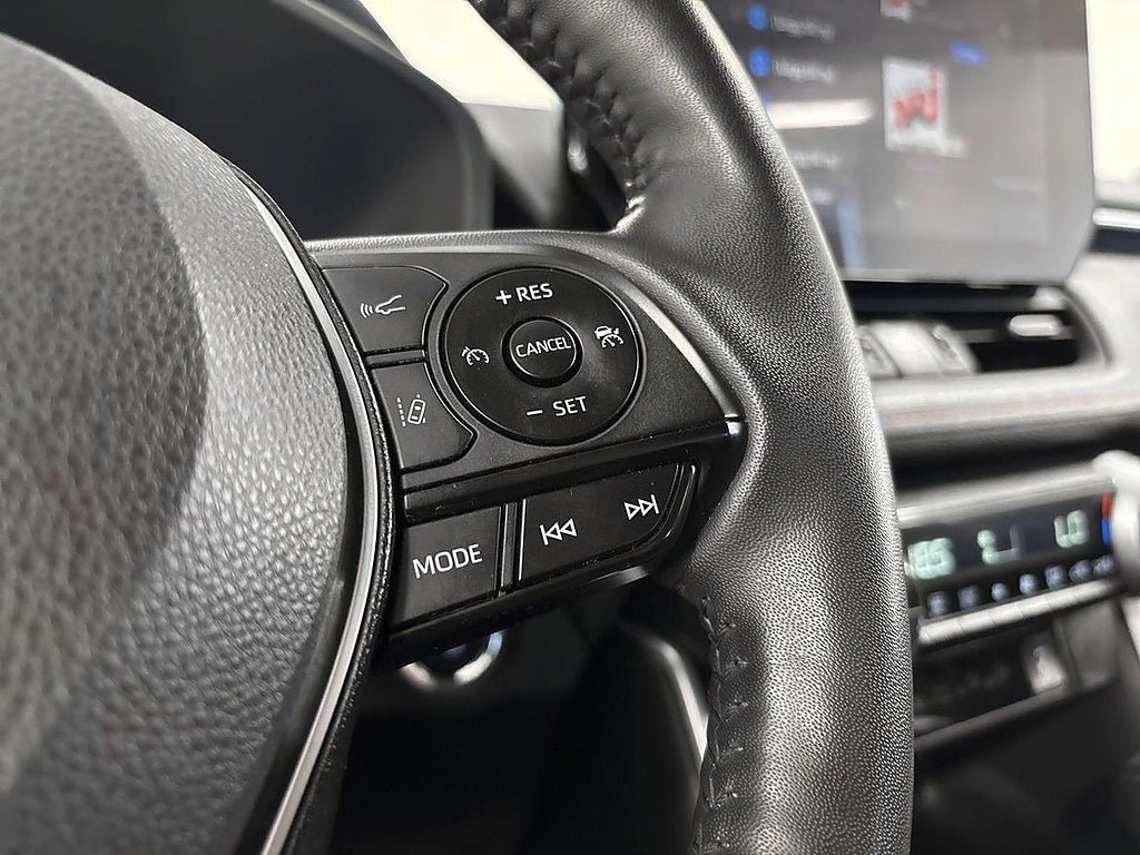 Vehicle Image 23