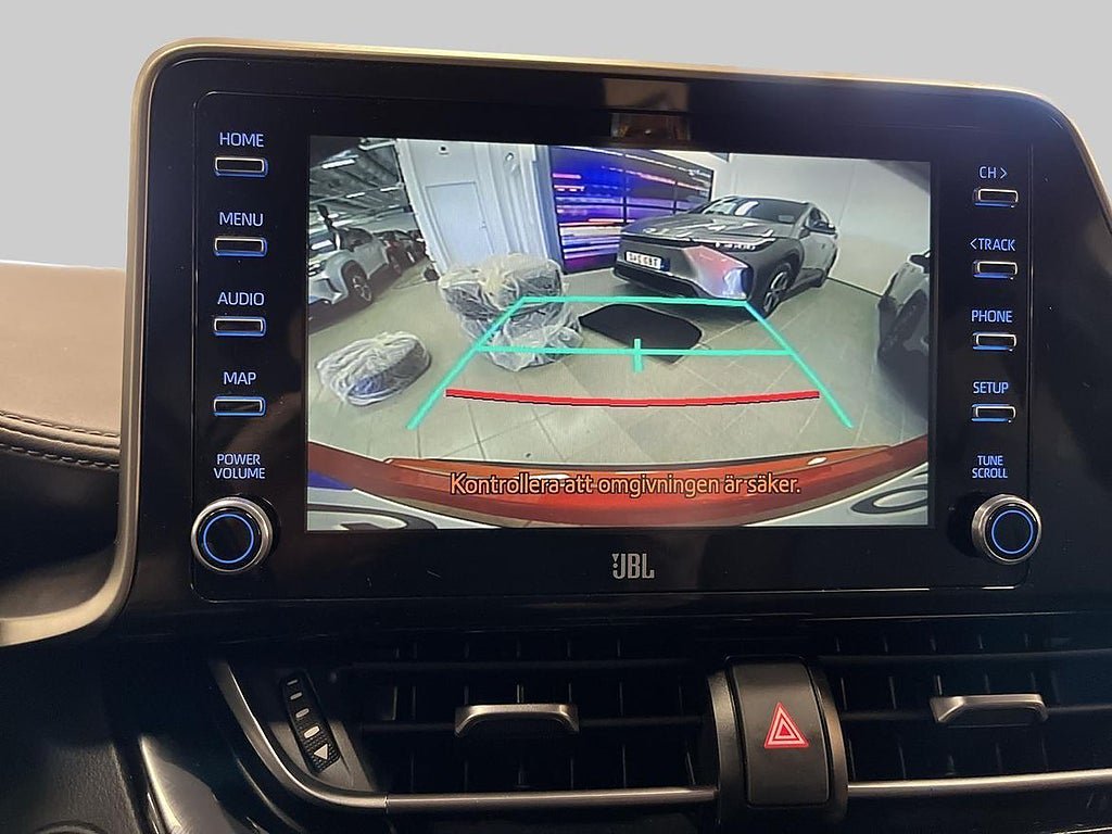 Vehicle Image 17