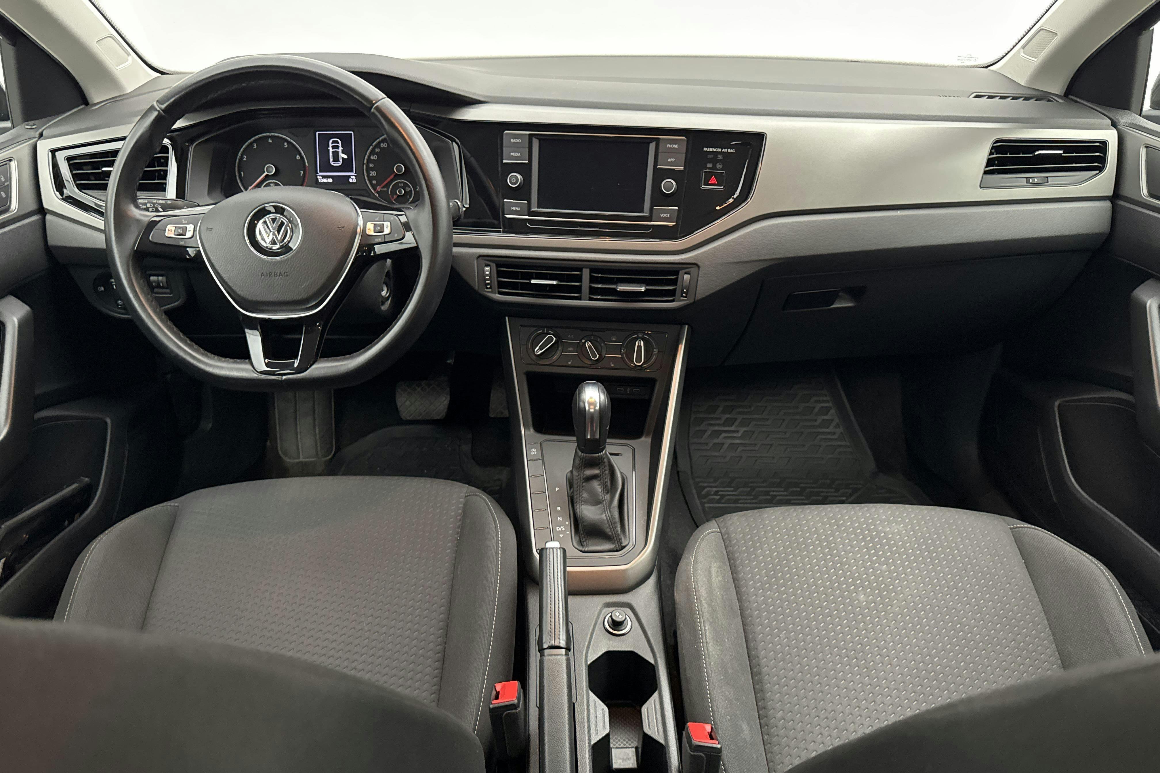 Vehicle Image 6