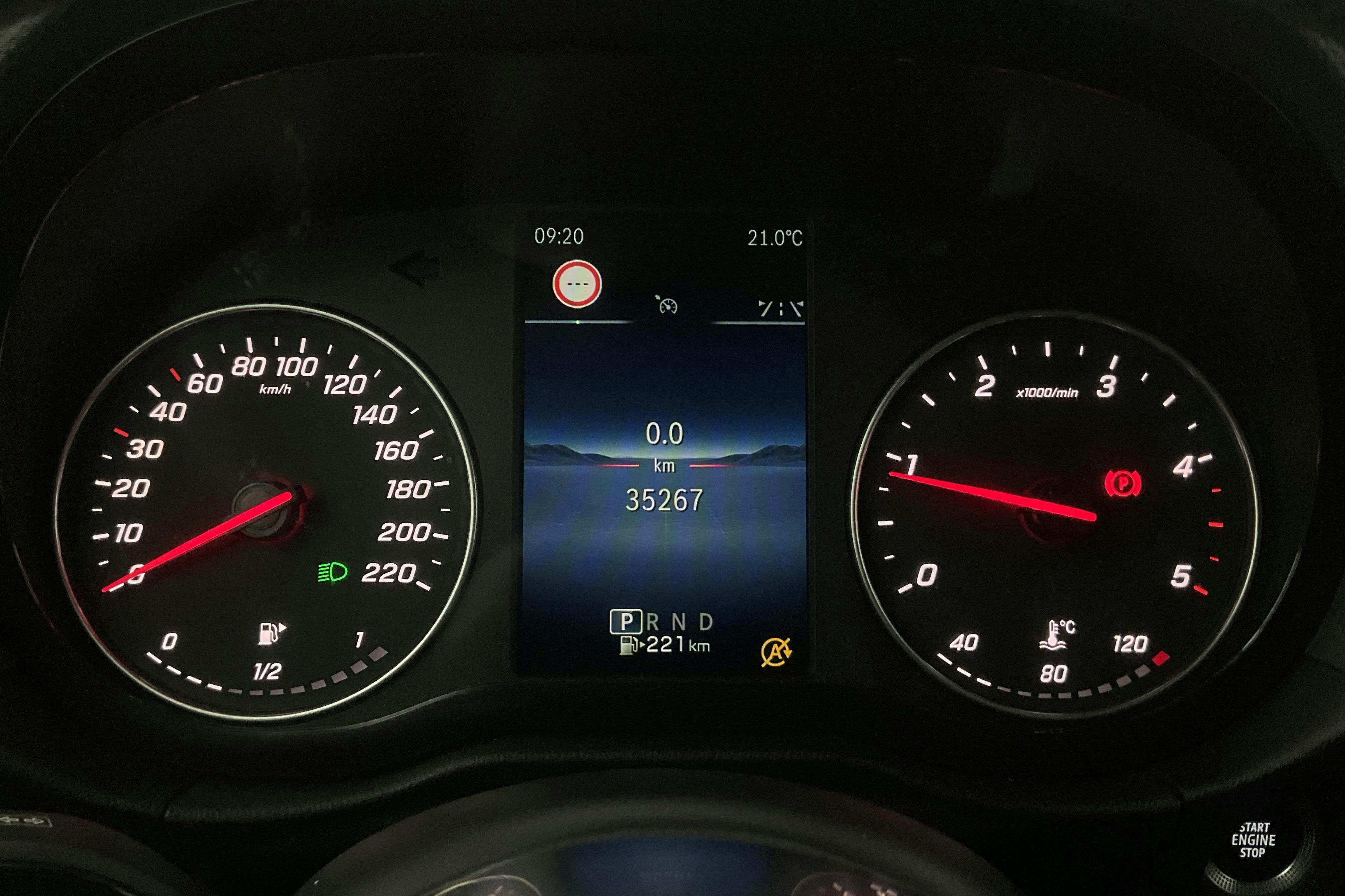 Vehicle Image 10