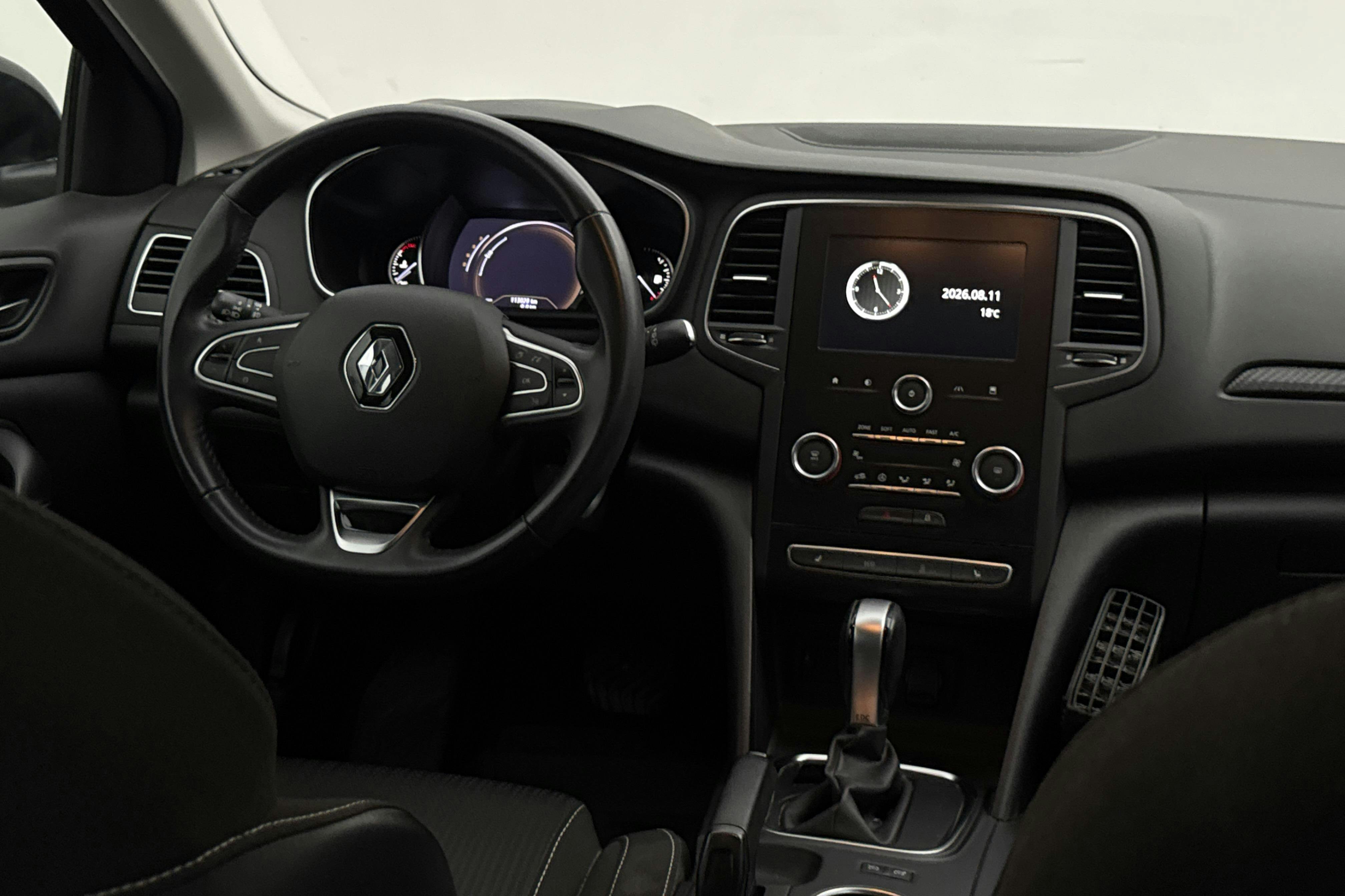 Vehicle Image 13