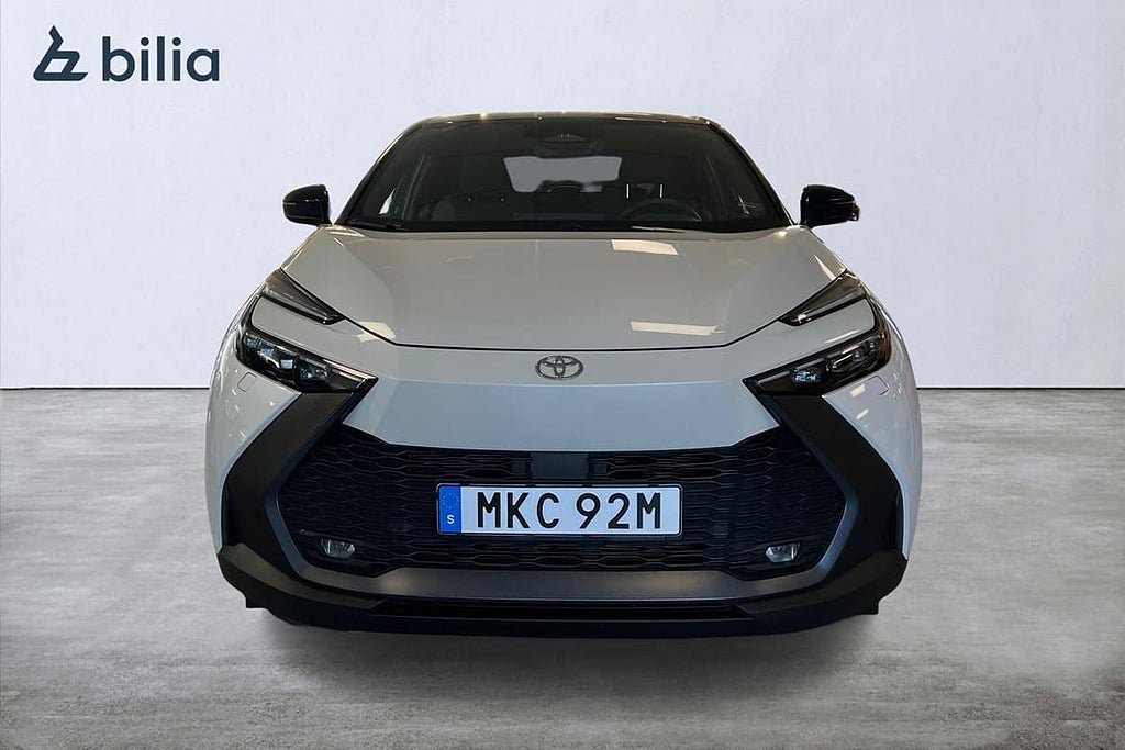 Vehicle Image 6
