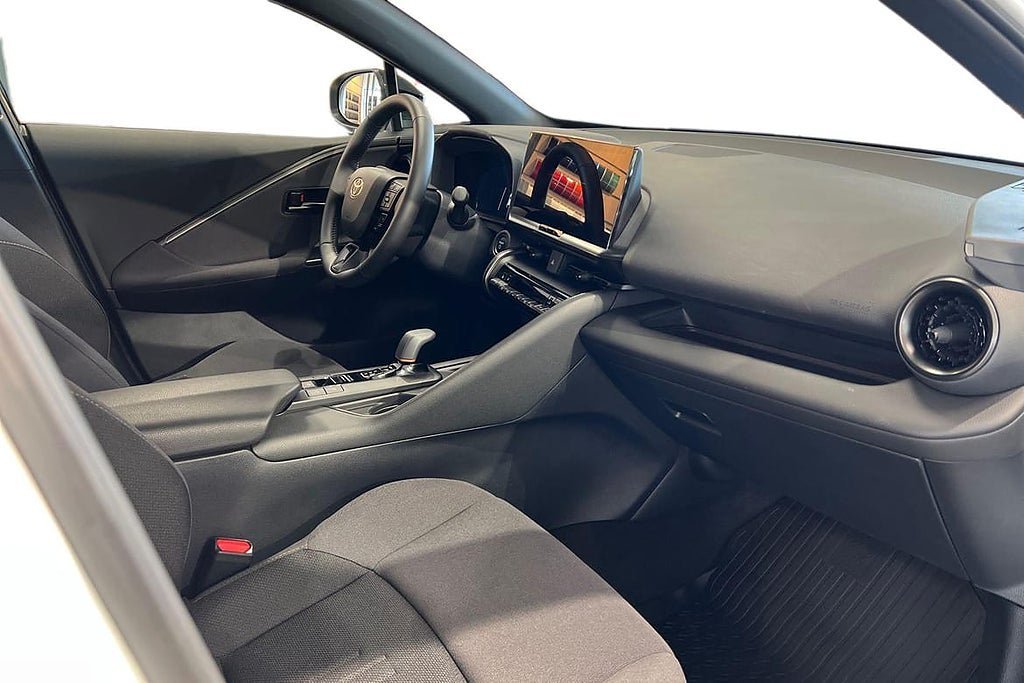 Vehicle Image 7