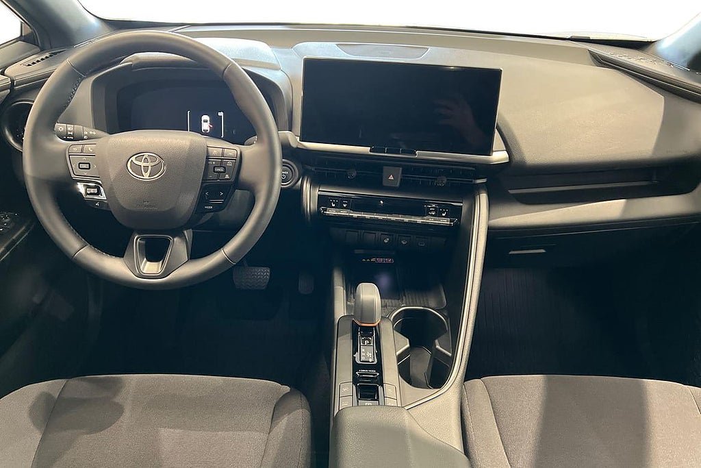 Vehicle Image 10