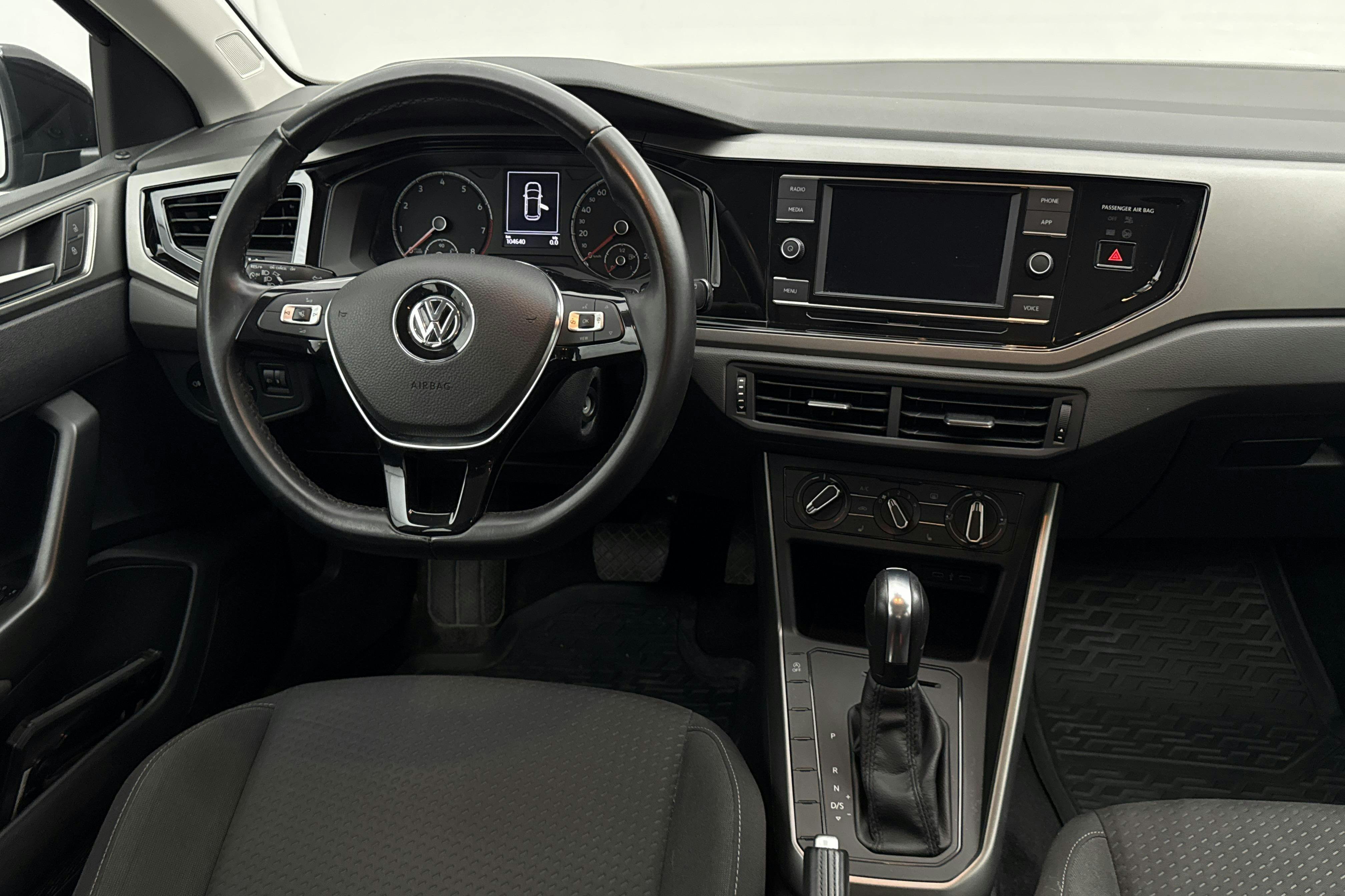 Vehicle Image 11