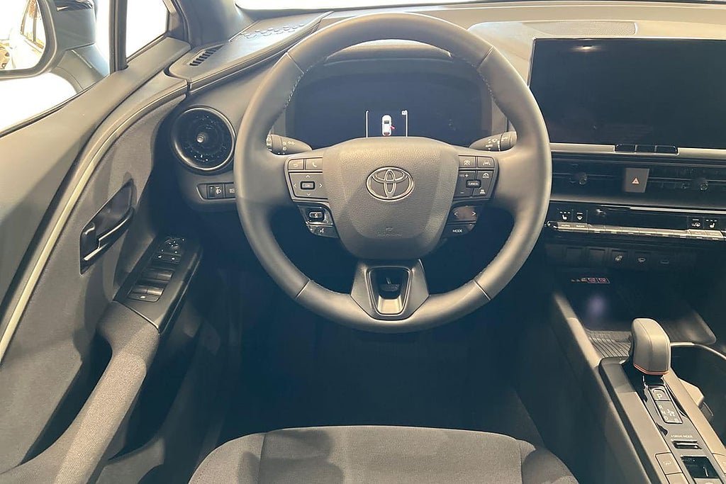 Vehicle Image 11