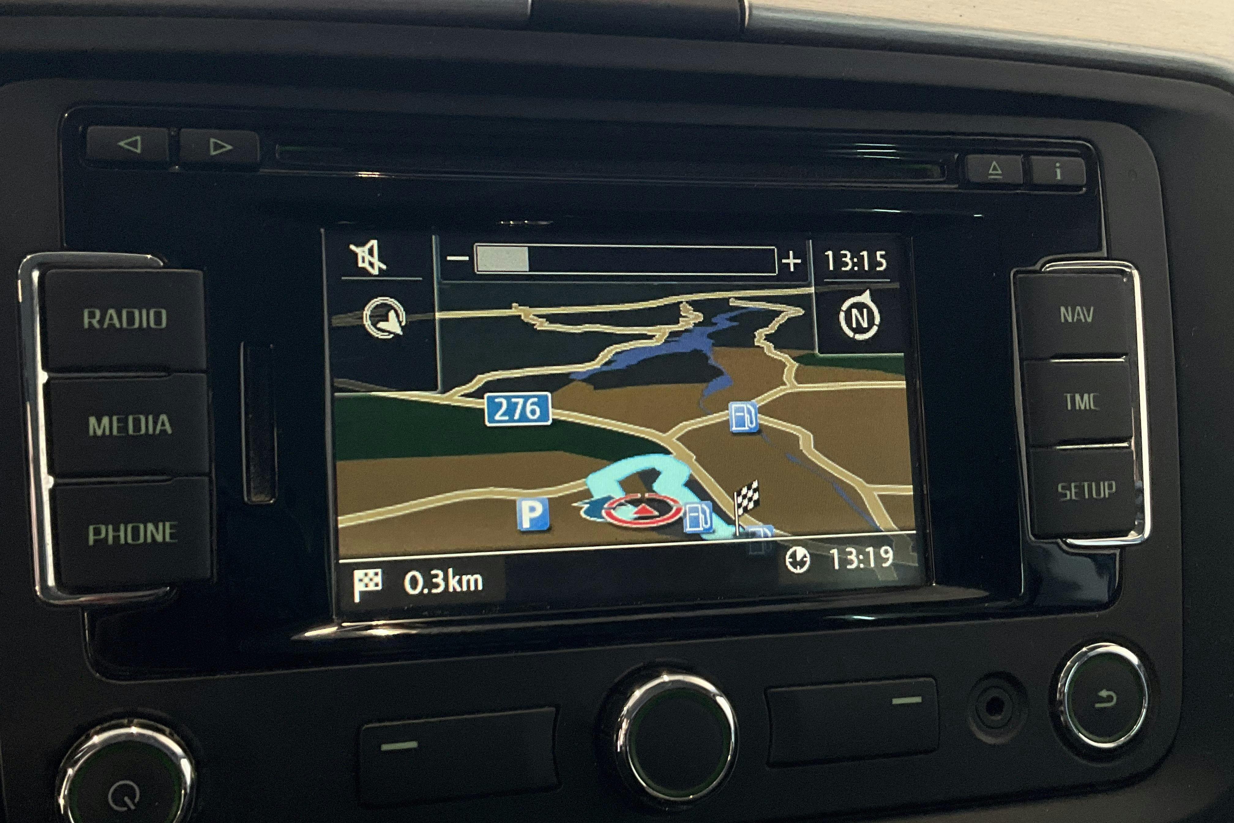 Vehicle Image 16
