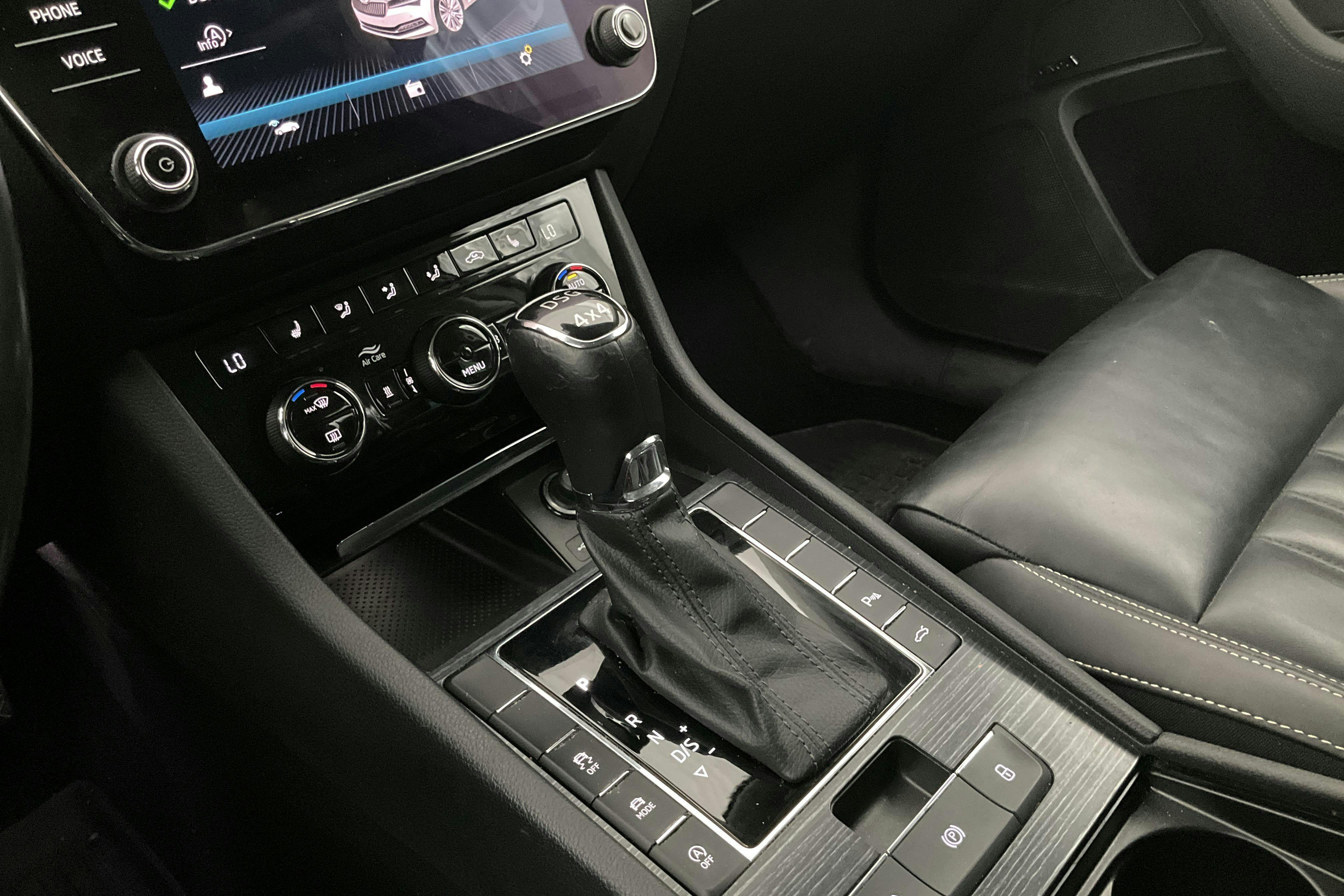 Vehicle Image 15