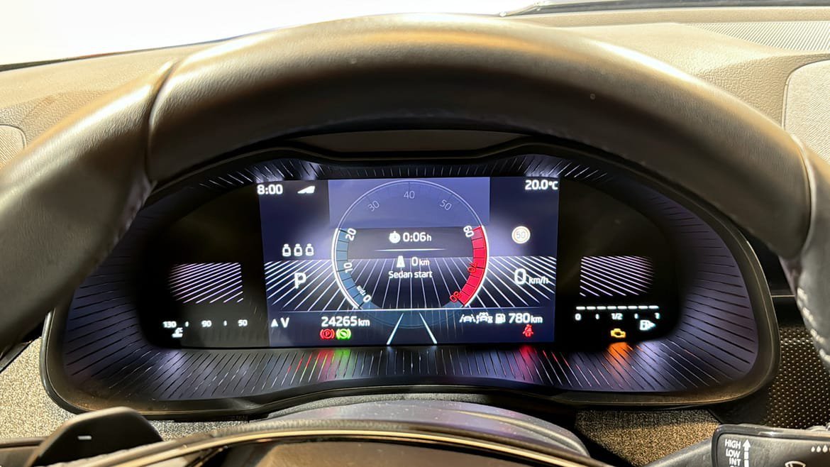 Vehicle Image 18