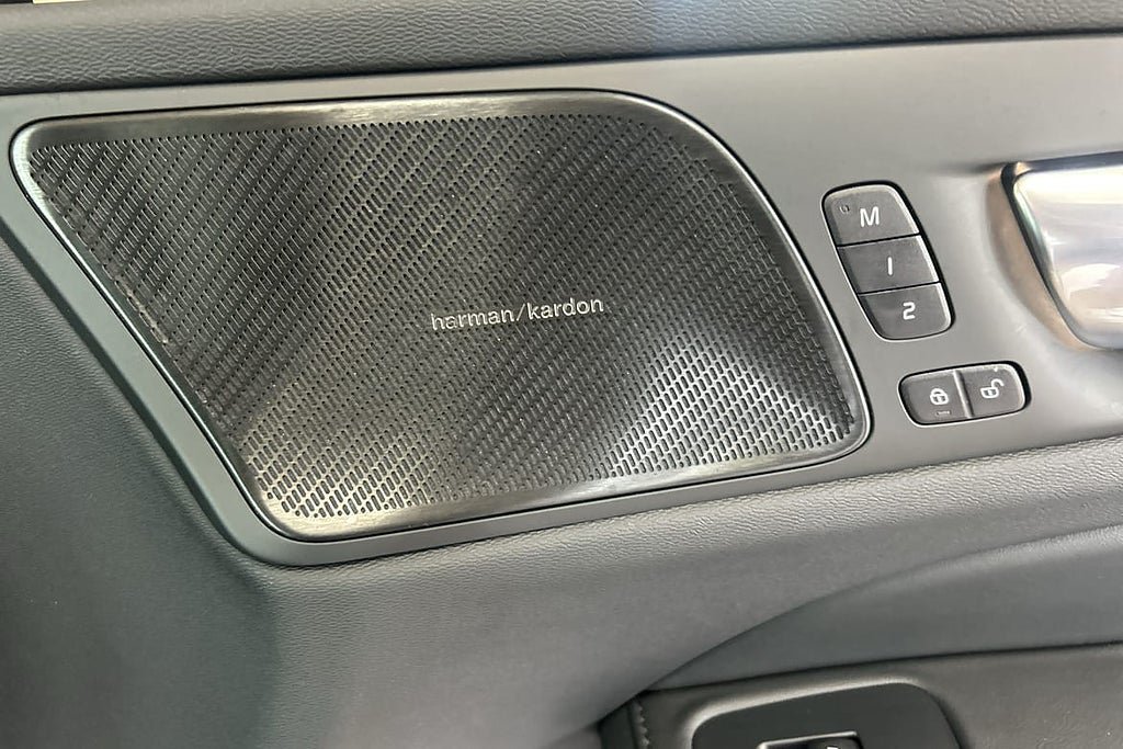 Vehicle Image 28