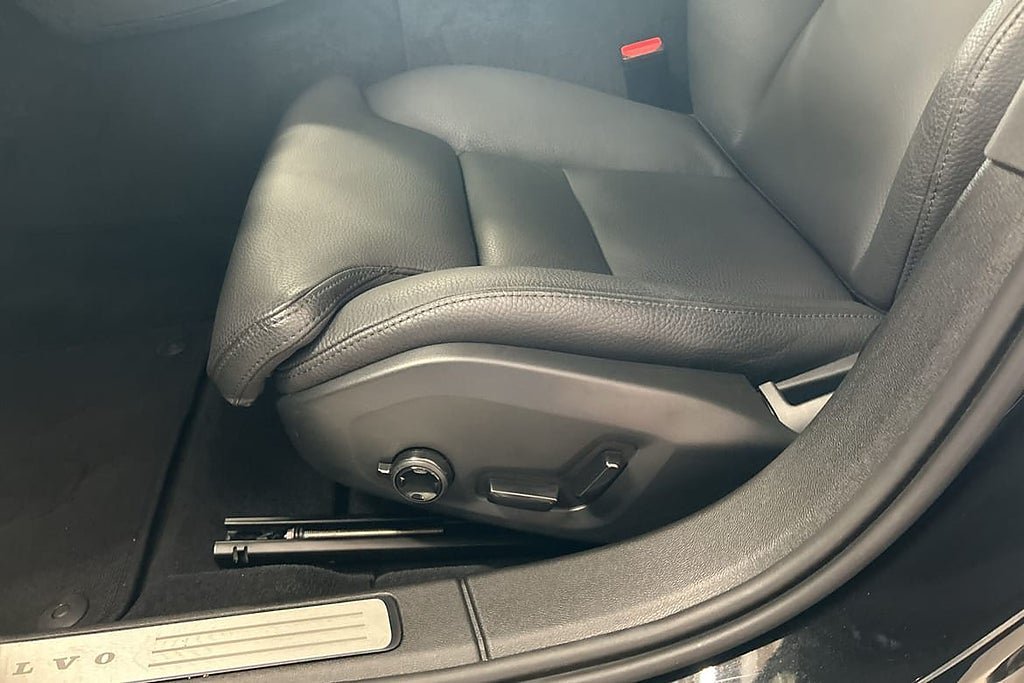 Vehicle Image 27