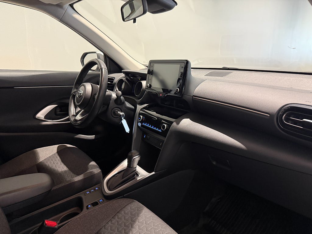 Vehicle Image 9