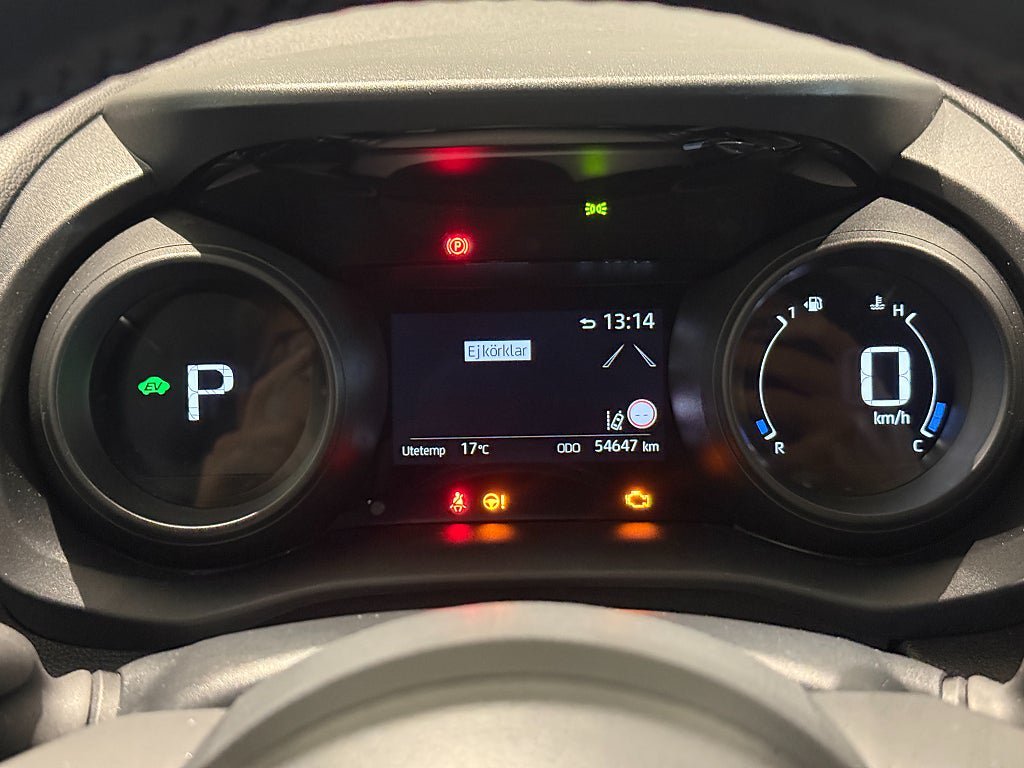 Vehicle Image 15
