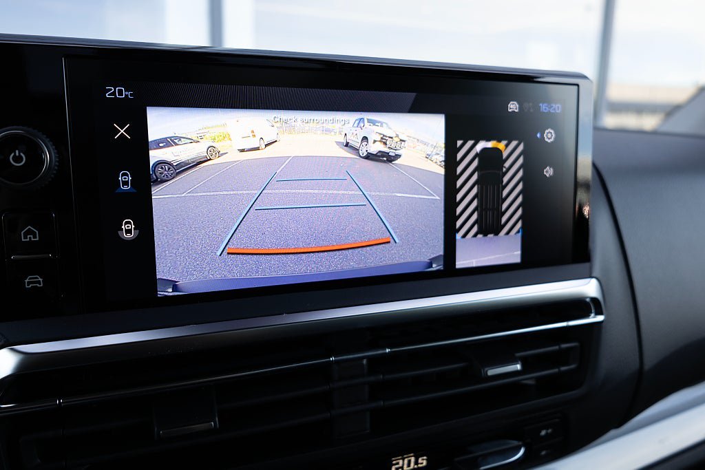 Vehicle Image 13