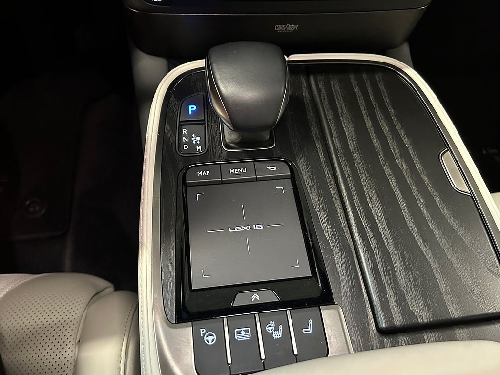 Vehicle Image 23