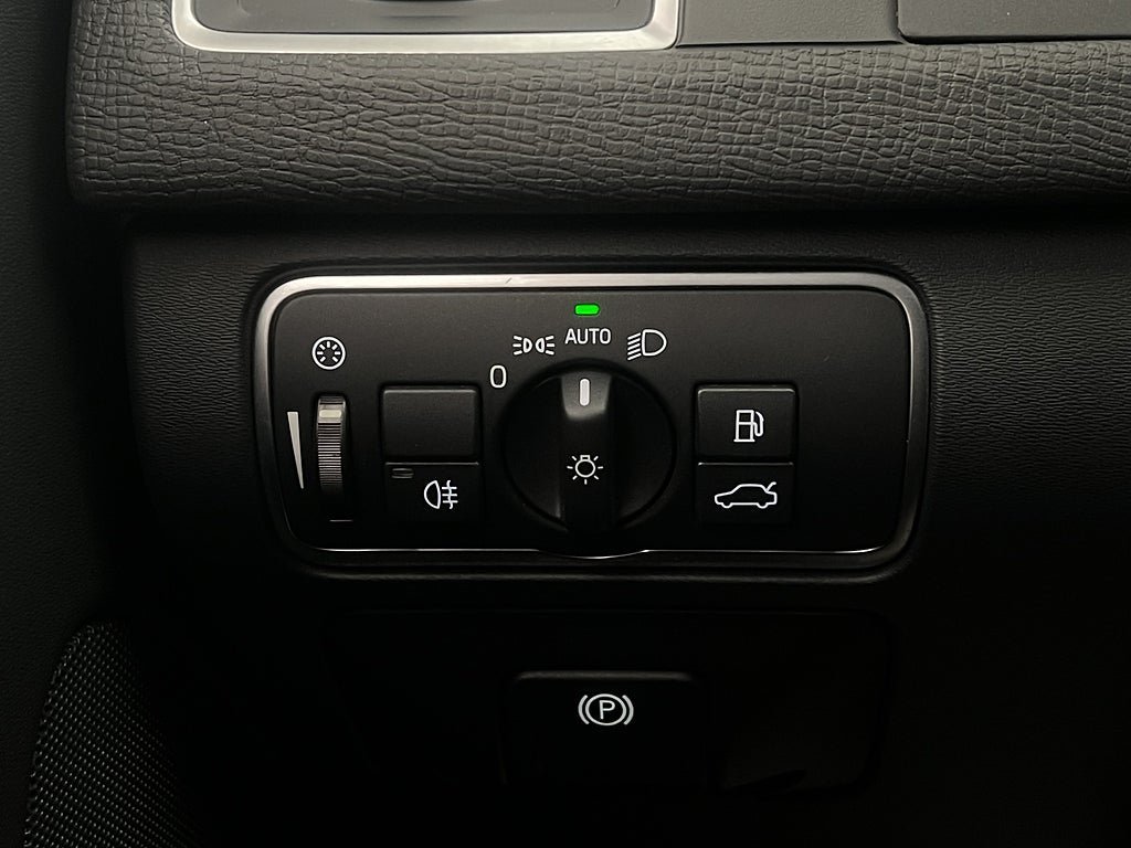 Vehicle Image 26