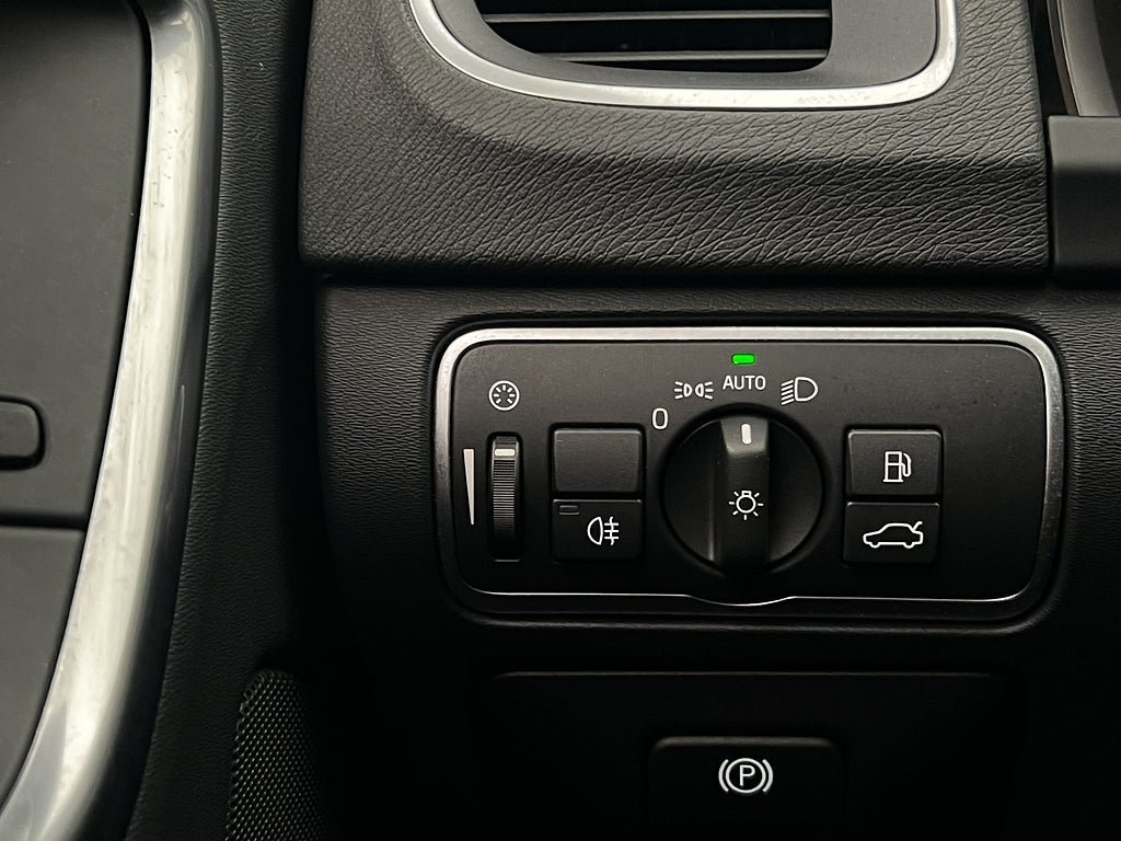 Vehicle Image 26