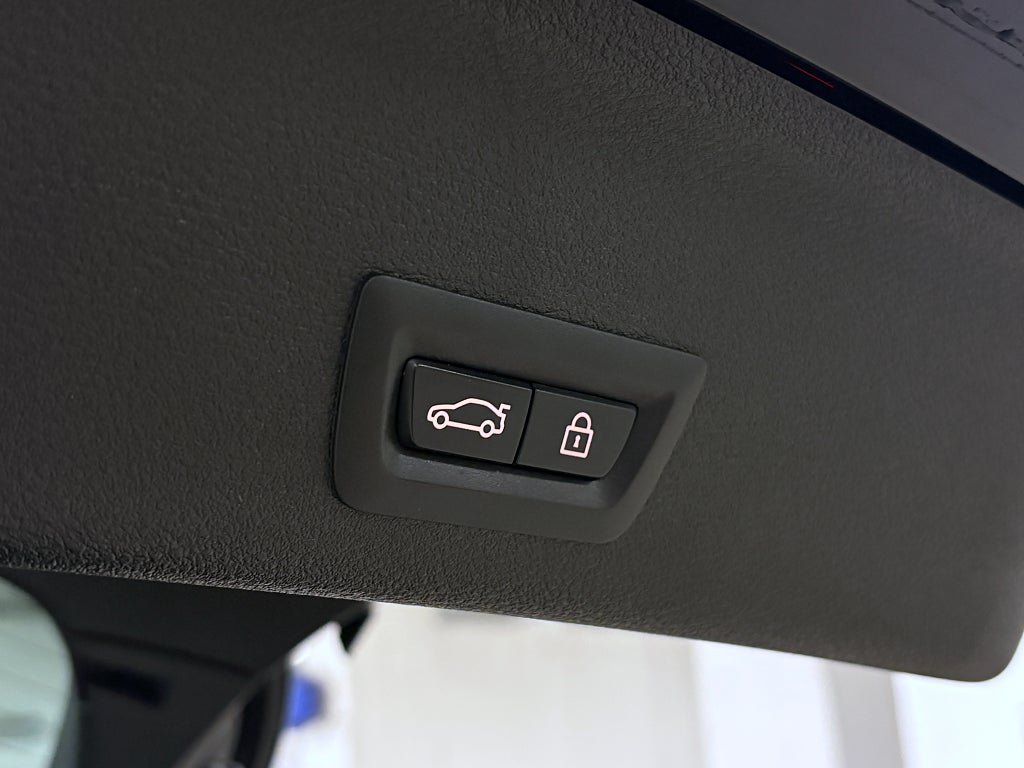 Vehicle Image 27