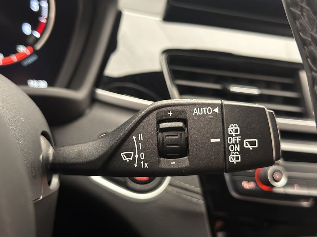 Vehicle Image 27