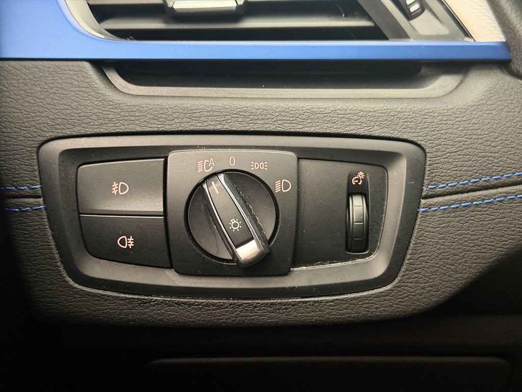 Vehicle Image 29