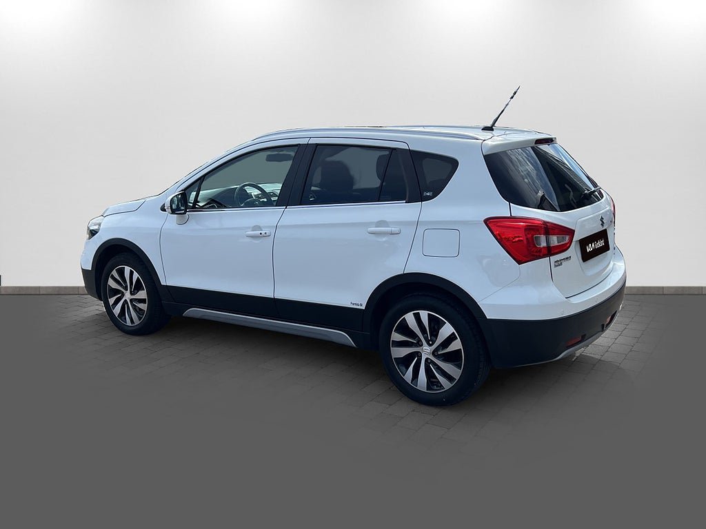 Vehicle Image 6