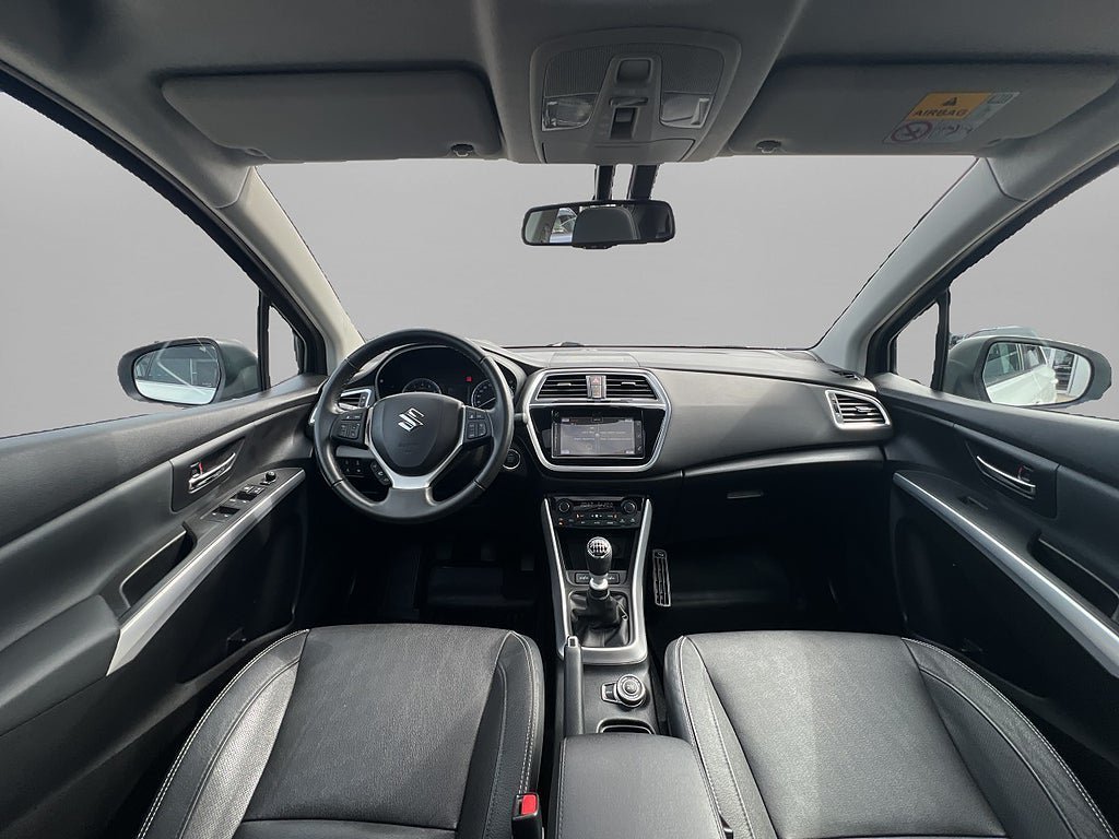 Vehicle Image 7