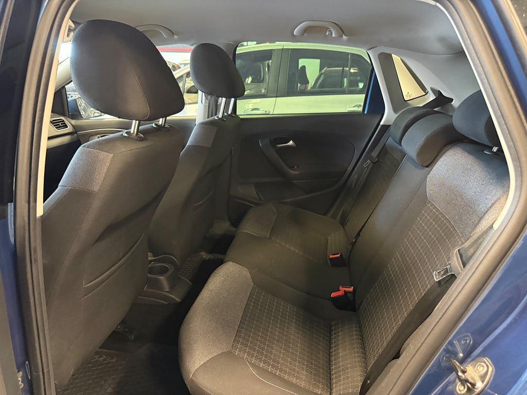 Vehicle Image 14