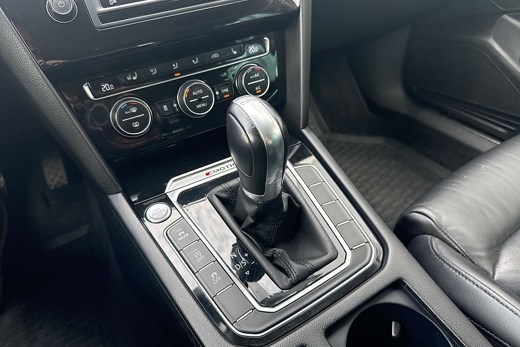 Vehicle Image 27