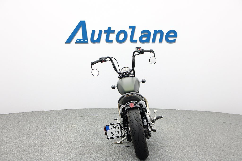 Vehicle Image 8