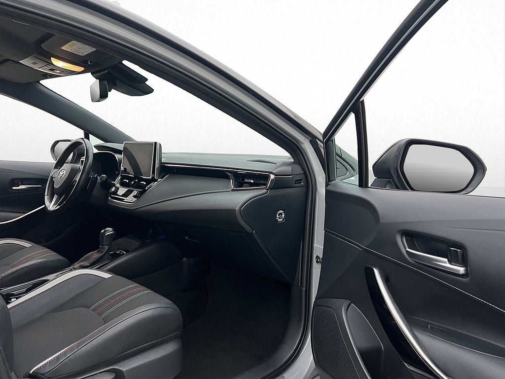 Vehicle Image 15