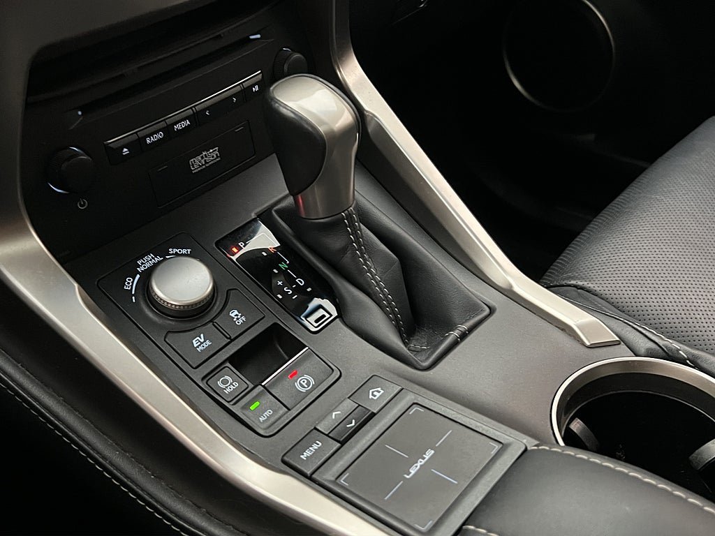 Vehicle Image 33