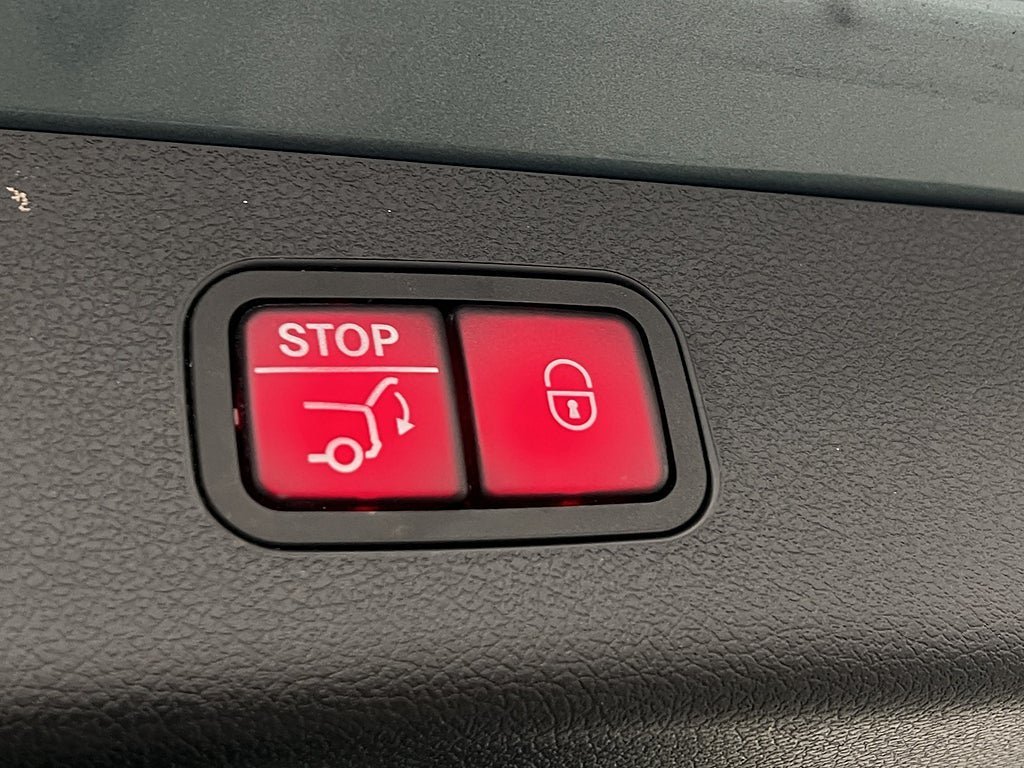 Vehicle Image 38
