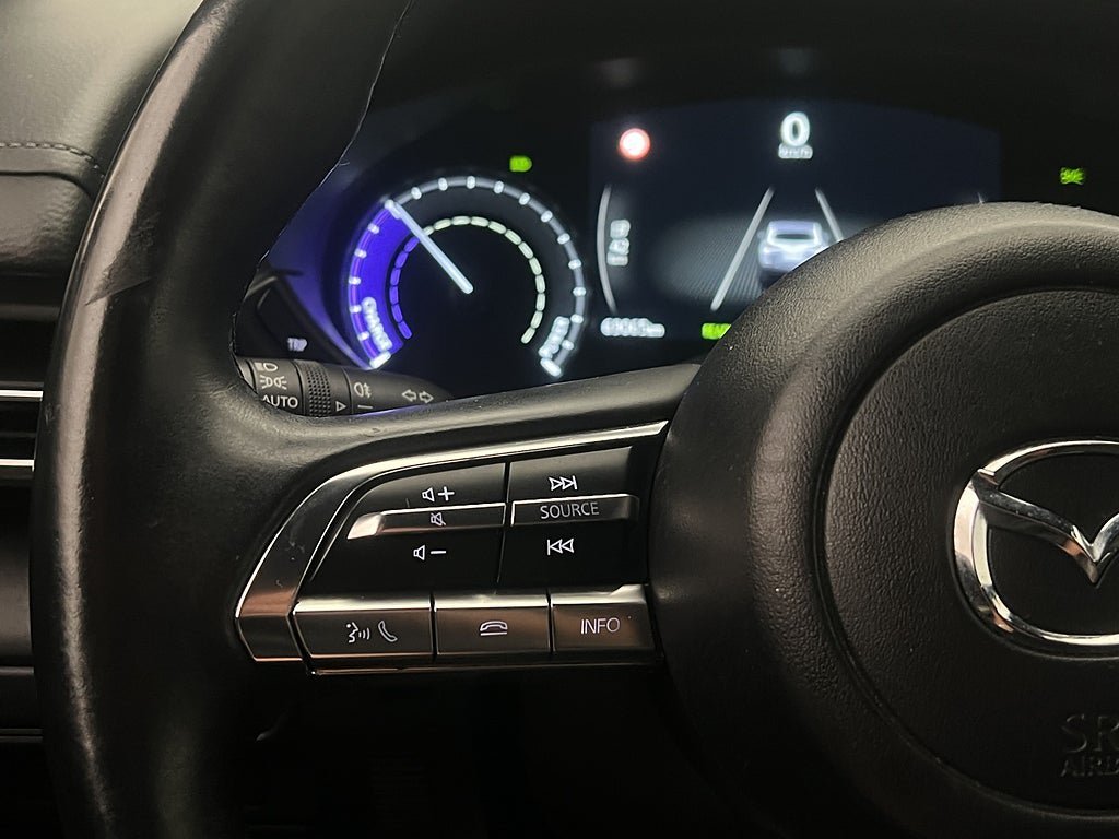 Vehicle Image 26