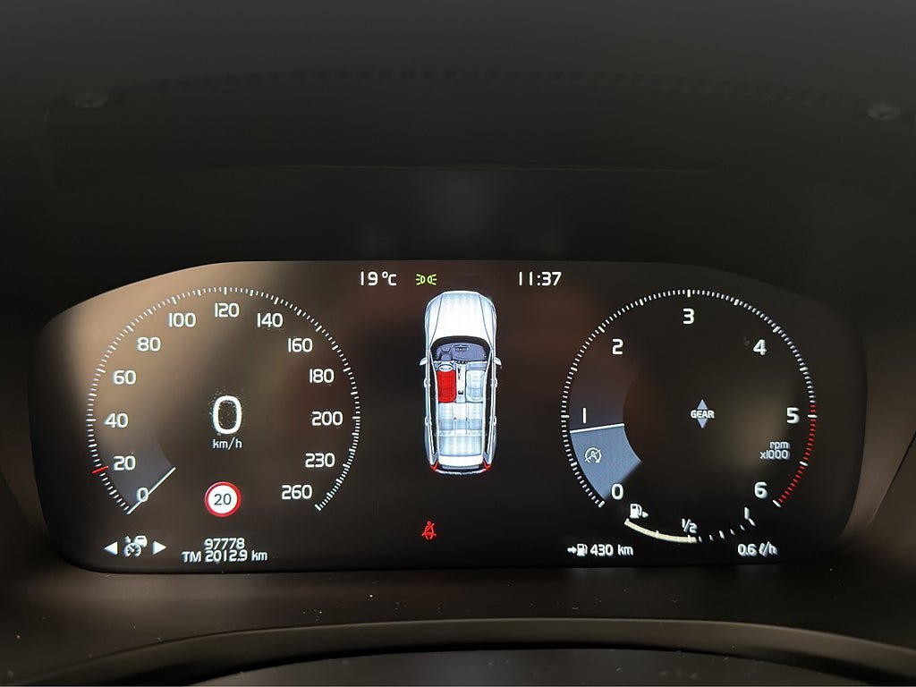 Vehicle Image 18