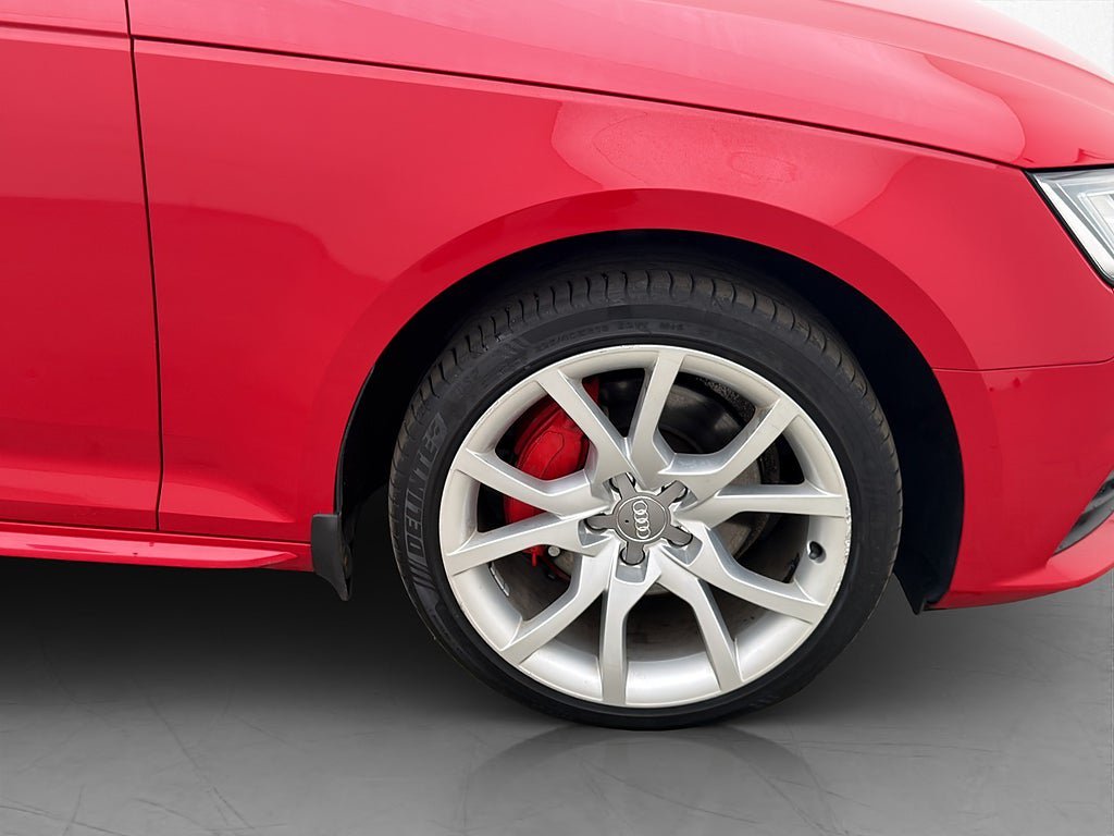 Vehicle Image 30