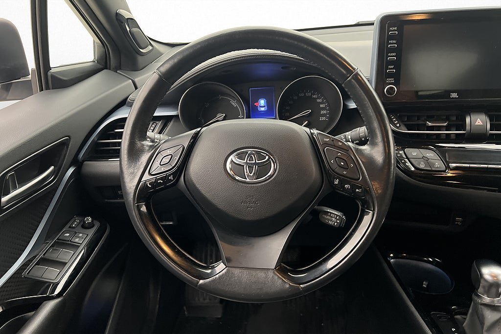 Vehicle Image 11