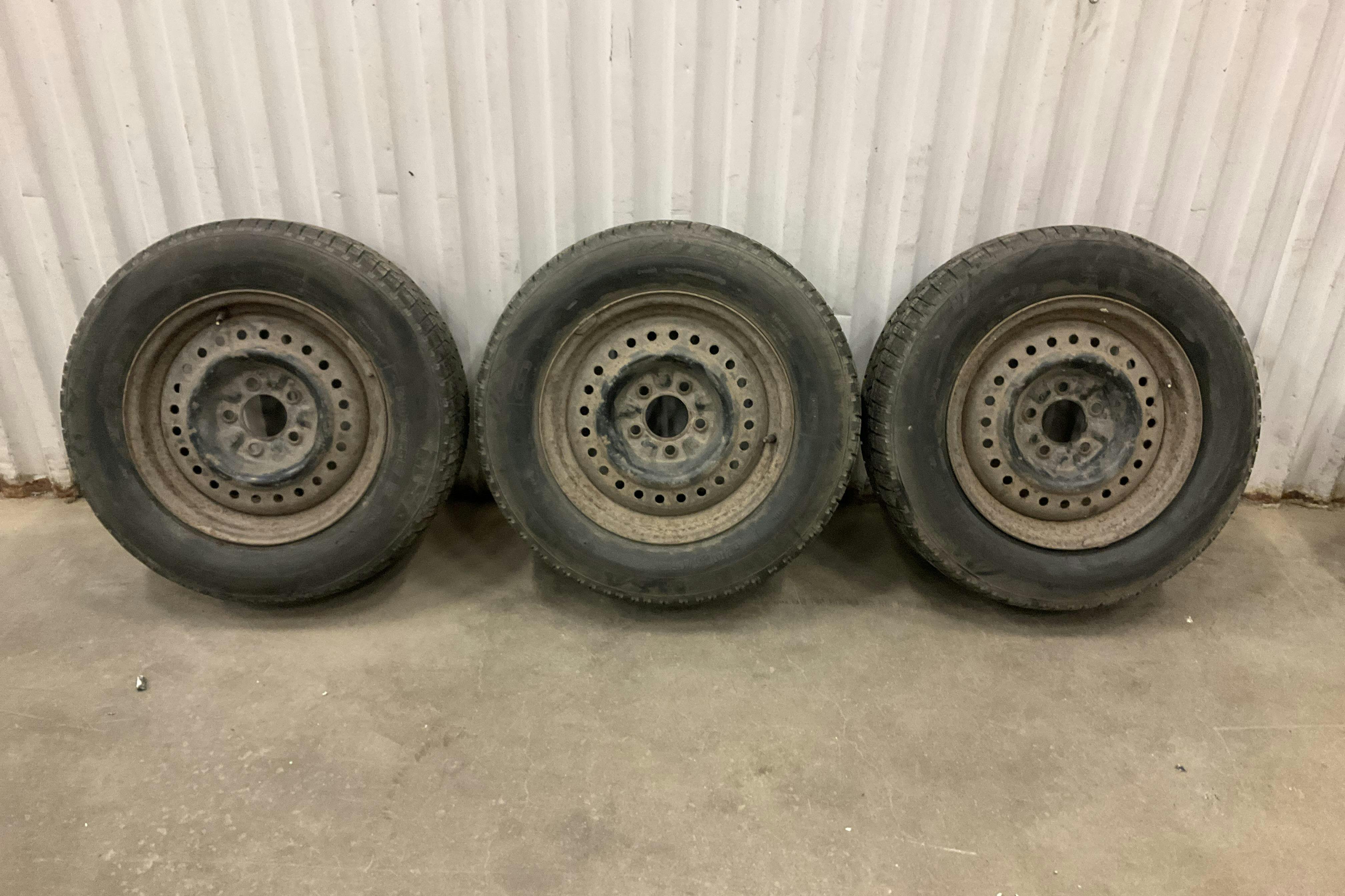 Vehicle Image 16