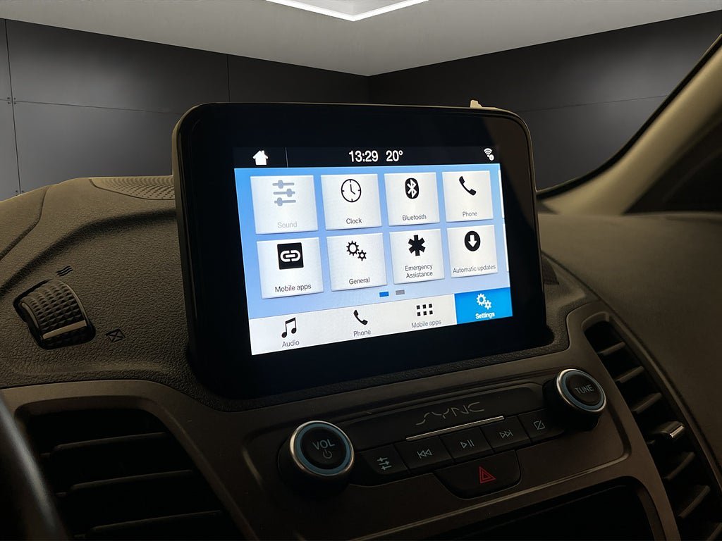 Vehicle Image 21