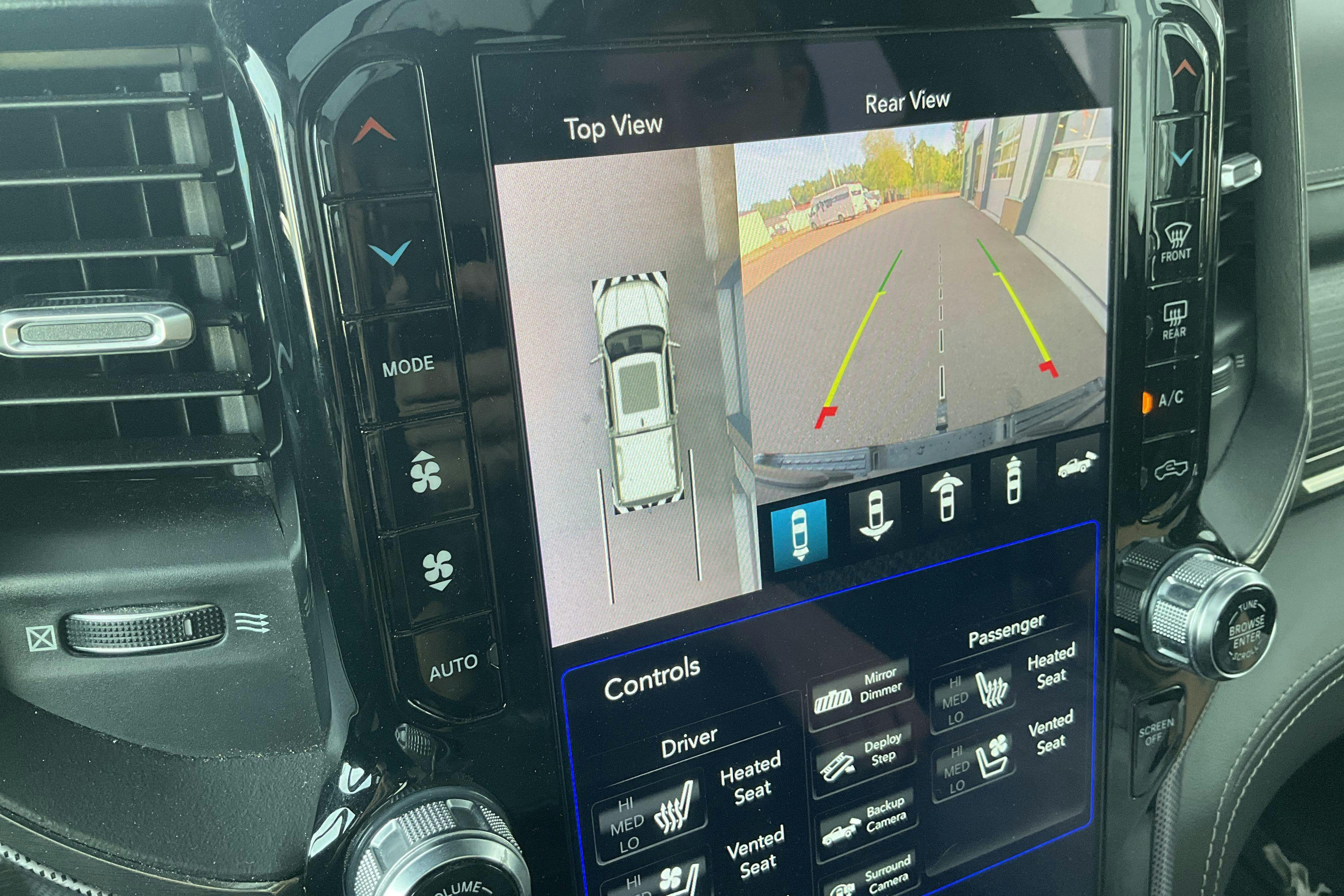 Vehicle Image 13