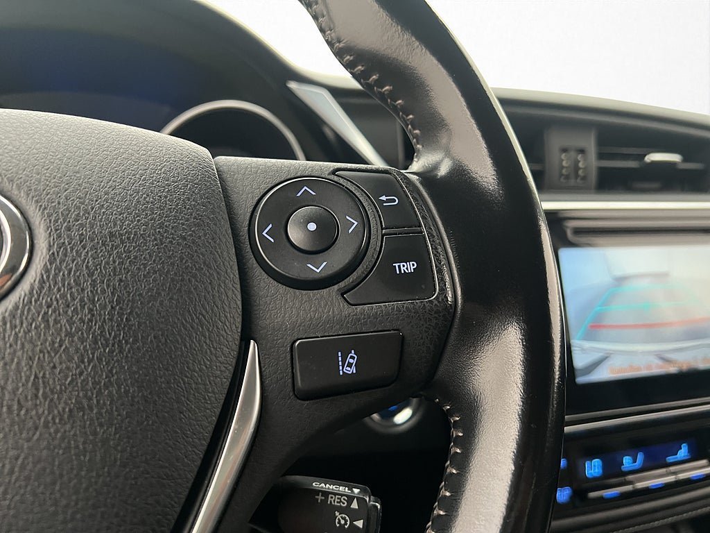 Vehicle Image 19