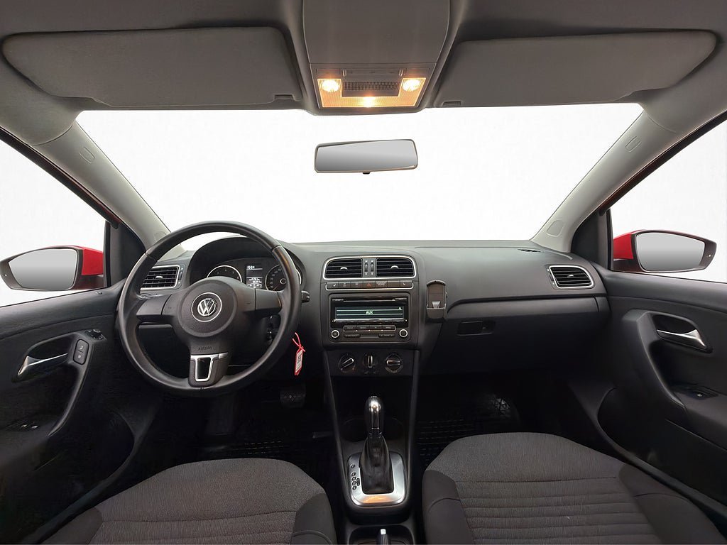 Vehicle Image 11