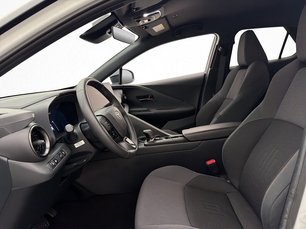 Vehicle Image 10
