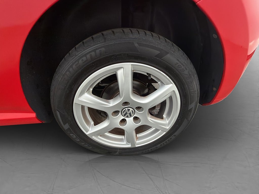Vehicle Image 24