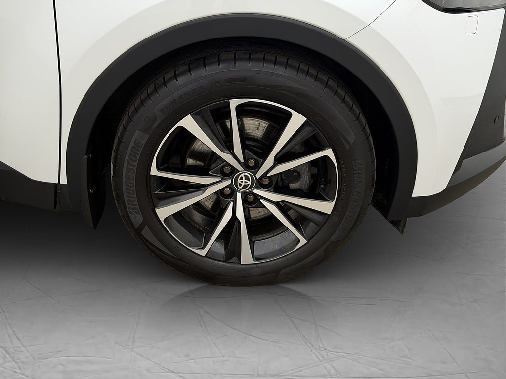 Vehicle Image 30